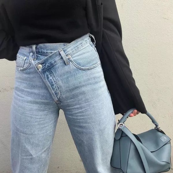 NWOT Agolde Criss Cross Upsized Jean in Suburbia - Picture 10 of 13